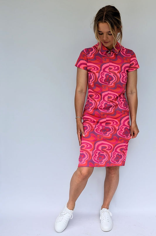 vintage 60's psychedelic dress in pink swirly pattern and zip front