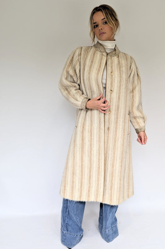 1970s vintage long wool cream coat