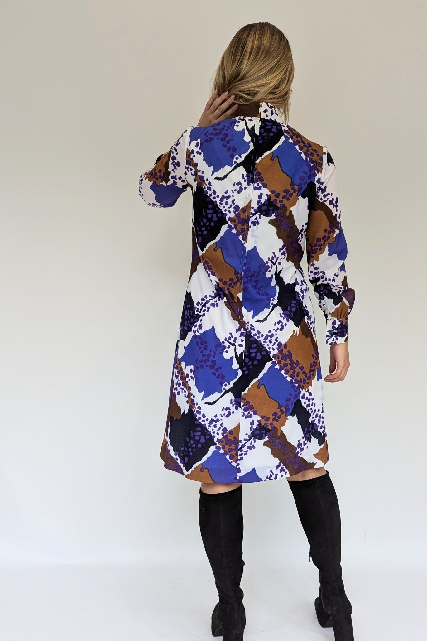 70s Vintage High Neck Abstract Dress